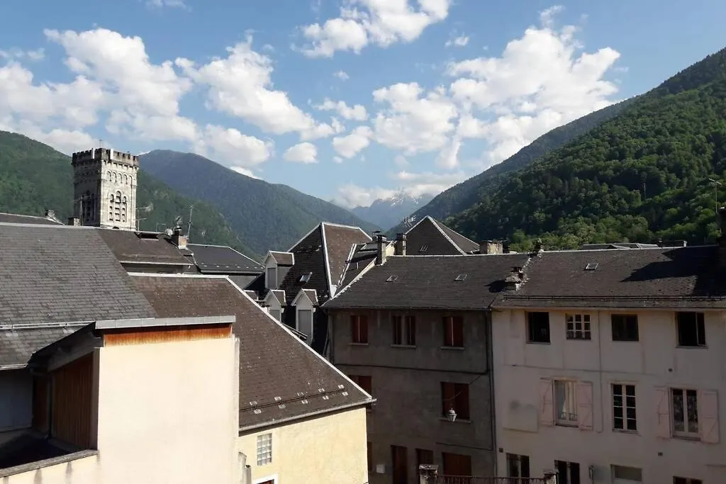 Апартаменты T2 Bis, Calme, Plein Centre De Luchon, Avec Balcon Et Garage Bagneres-de-Luchon